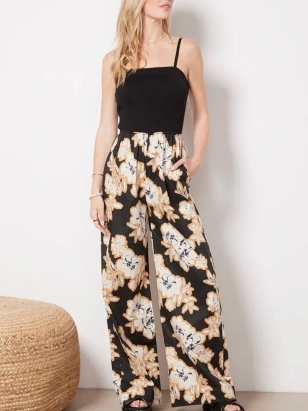 New! Evereve Women's Black Tan Floral Miley Ribbed Jumpsuit Large 8235